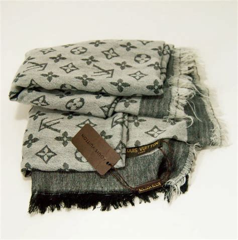 esarfa louis vuitton|louis vuitton wool scarf.